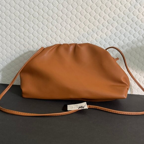 NWT Stylish Faux Leather Camel Pouch Shoulder Bag Purse Clutch - Lined - Picture 1 of 8